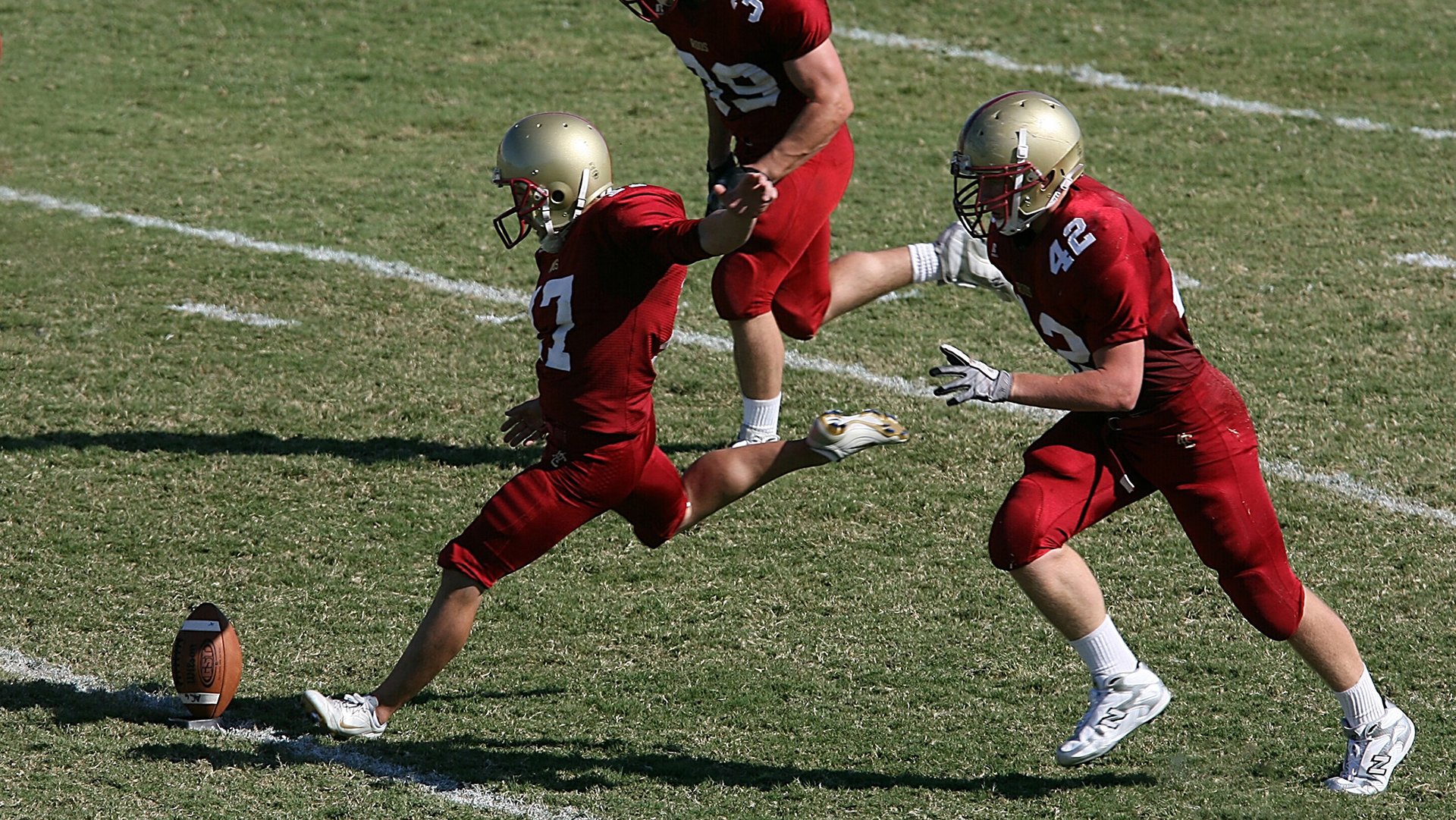 米兰体育正版平台-青少年体育运动参与的心理动因及影响研究,关于青少年运动员心理发展的影响因素